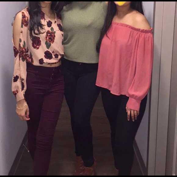 Floral Top with Slit Sleeves - Picture 2 of 2